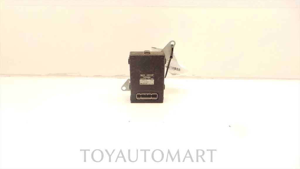 91-95 TOYOTA 4 RUNNER CRUISE CONTROL MODULE ECM ASSEMBLY