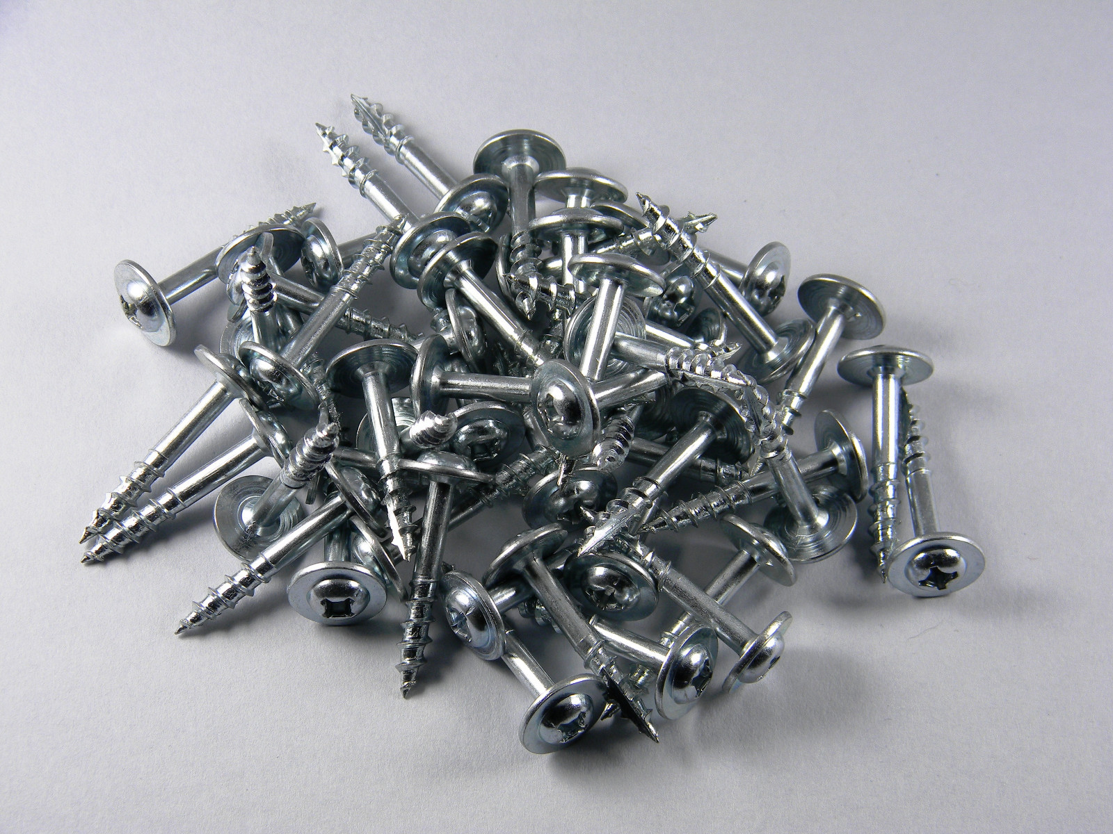 50 DRAWER FRONT INSTALLATION SCREWS 1 1/8 " LOW PROFILE