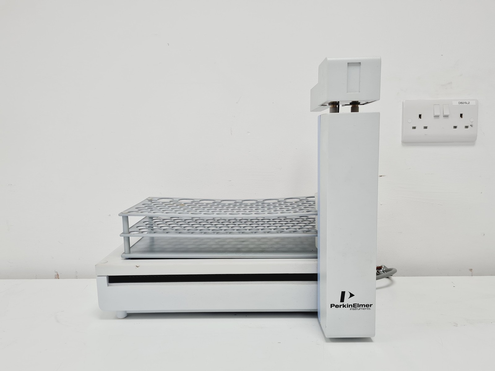 PerkinElmer AS 90A Autosampler Lab