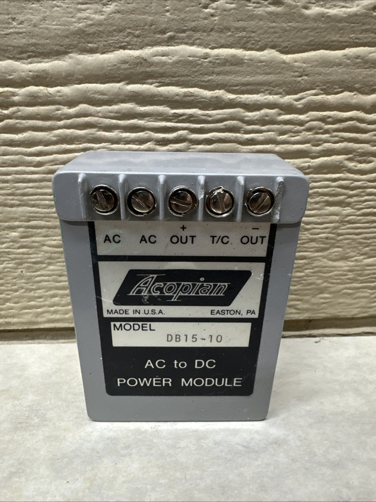 Acopian DB15-10 AC to DC Power Module