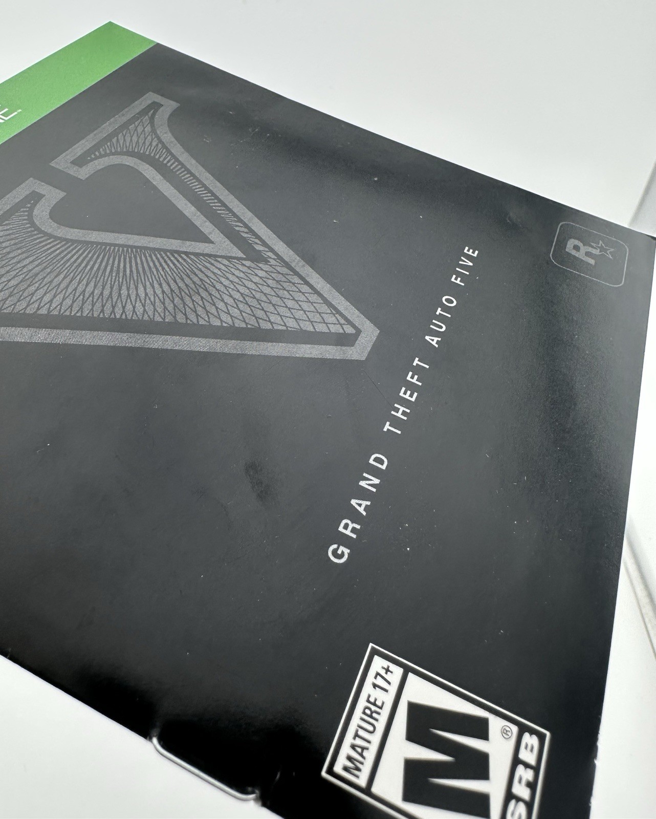 Grand Theft Auto V : Instruction Manual & Map ONLY for XBOX ONE