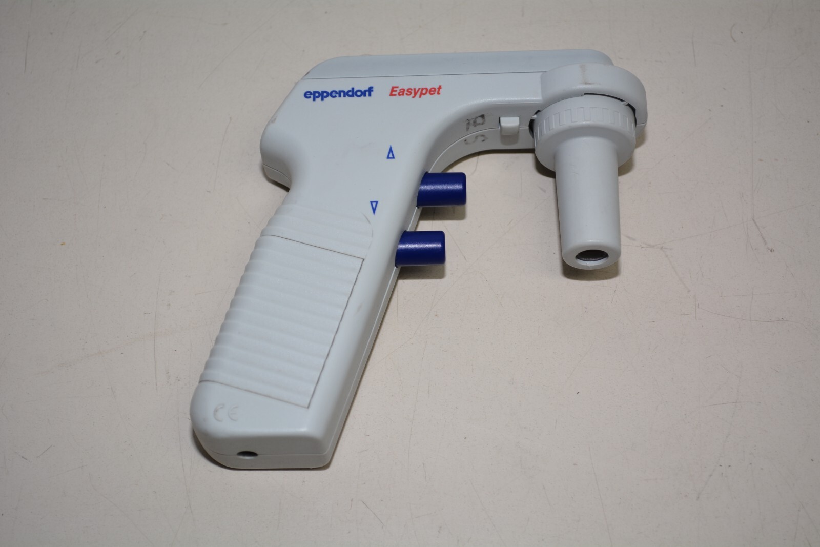 ^ Eppendorf Aid Dispensing Pipette EasyPet #W1123