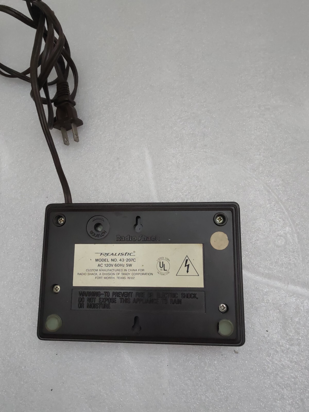 Realistic 43-207C Plug'n Talk FM Wireless Intercom, Powers On
