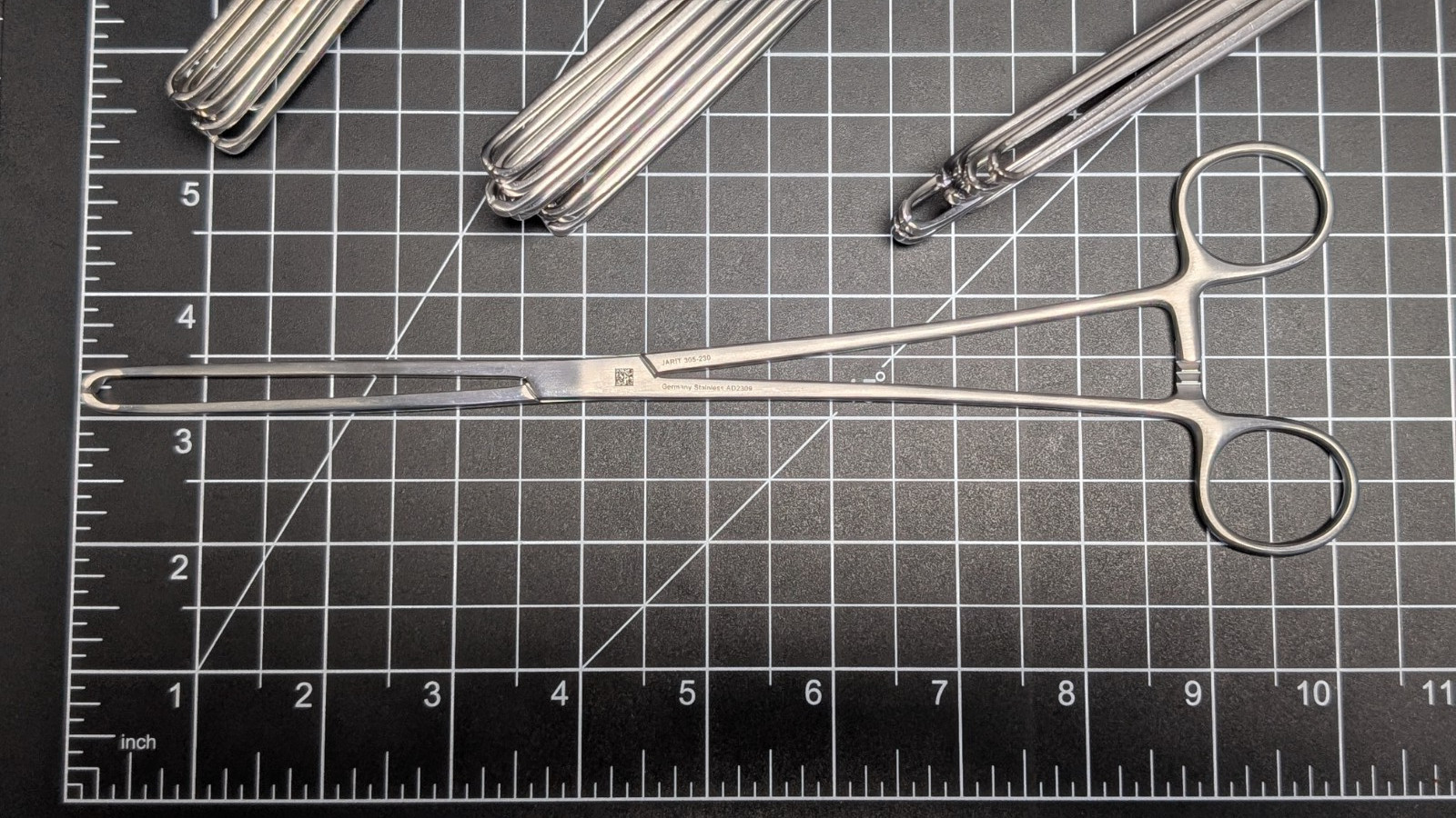 Integra Jarit 305-230 Allis-Willauer Tissue Forceps 5x6 teeth, 10" surgical