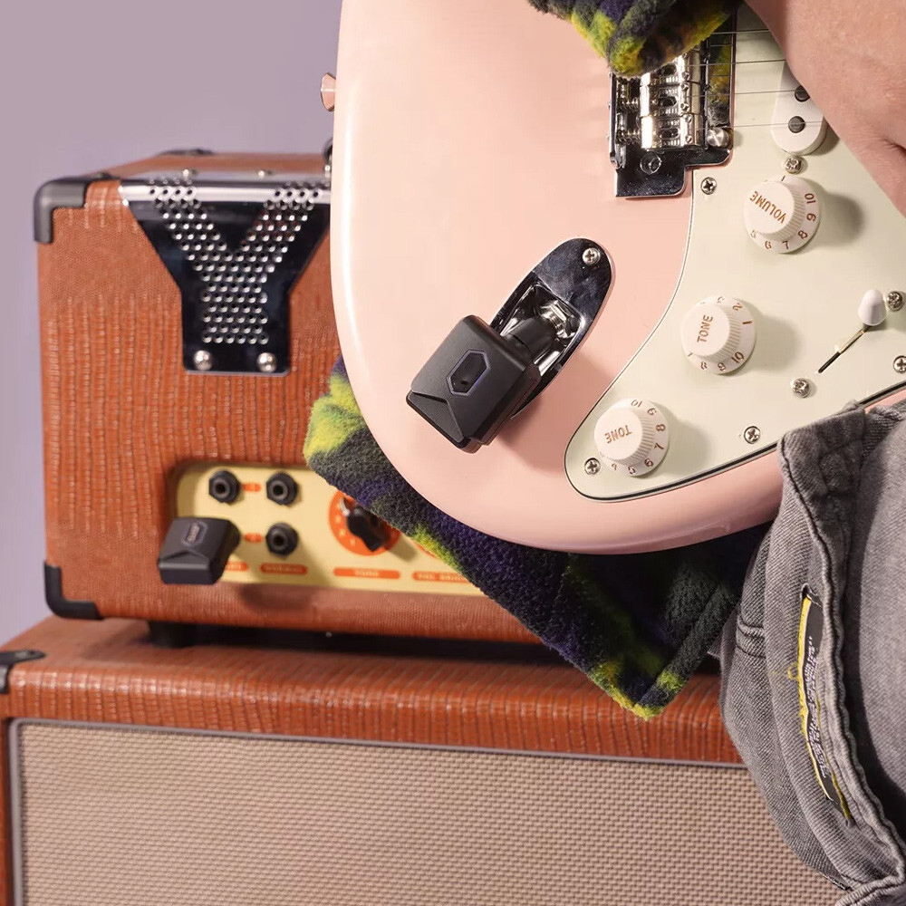 5.8Ghz 4Channel Digital Wireless Guitar System Transmitter Receiver RechargeabsU