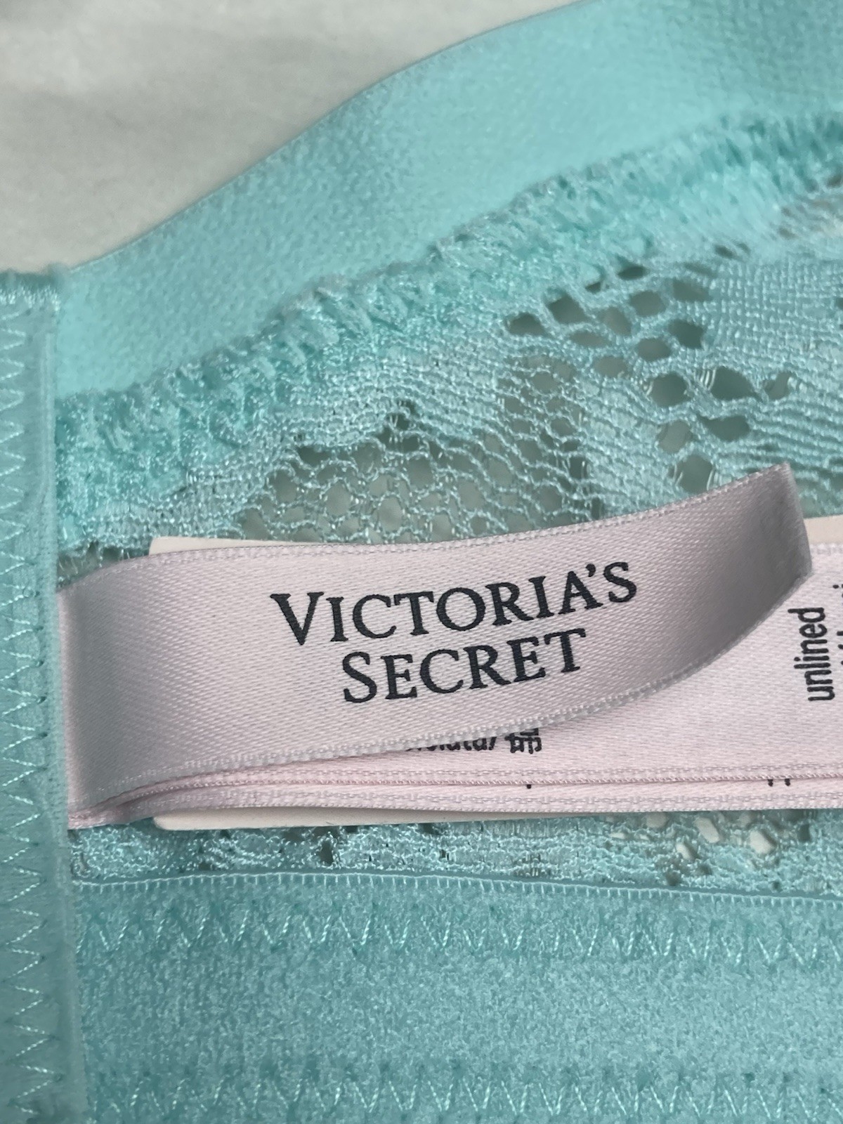 VS Bra Unlined Demi Size 38 DDD