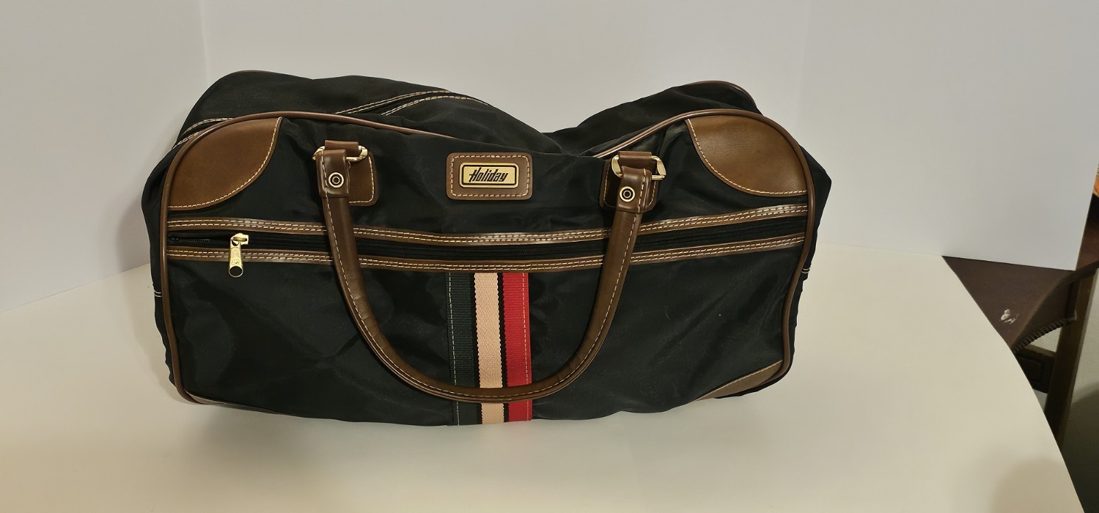 Holiday Brand Carry On Luggage Day Bag with Carry straps TSA approved
