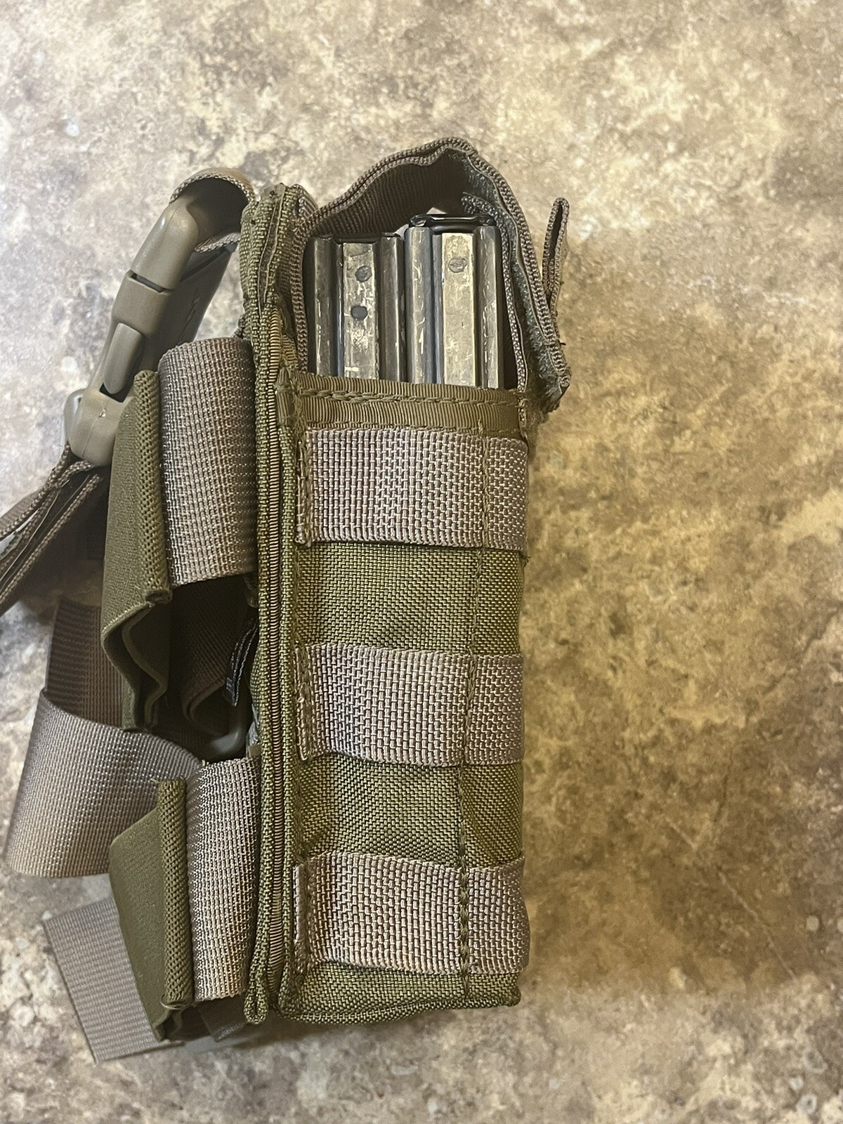 BDS Tactical Drop Leg Panel Magazine Pouch Holds 4 Mags MOLLE KHAKI USA Made