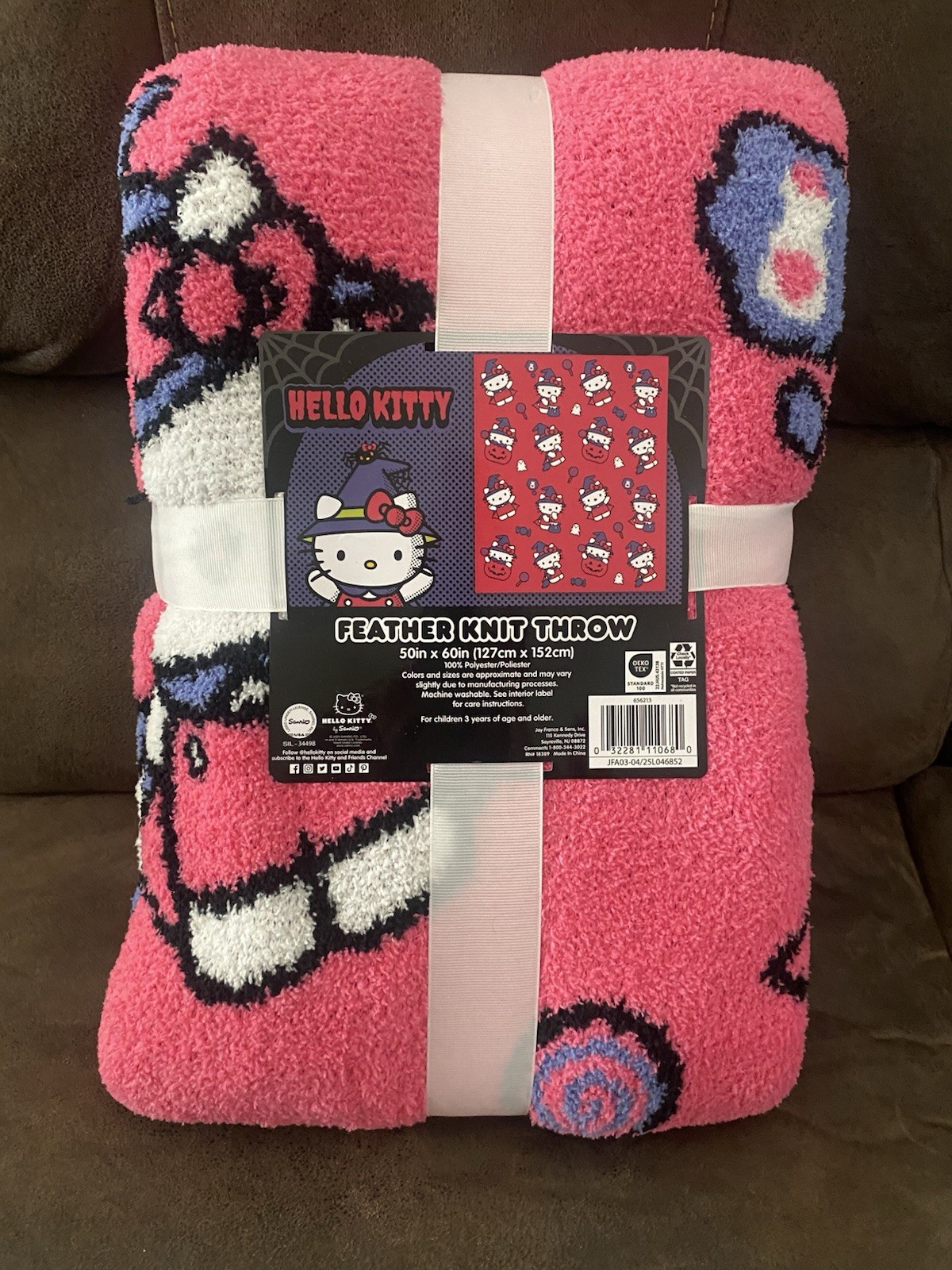 Hello Kitty 2025 Feather Knit Throw Halloween