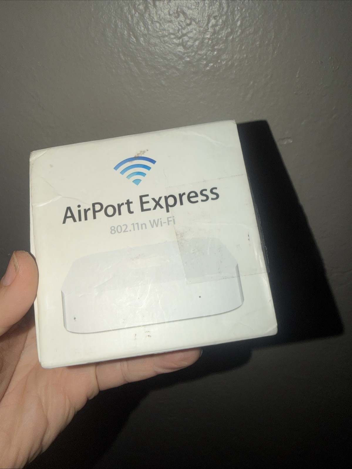 White Apple Airport Express 802.11n Wi-Fi