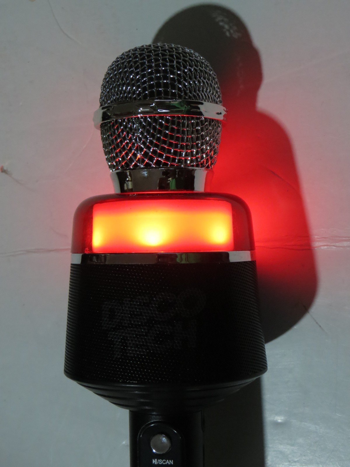 t9 Disco Tech Wireless Karaoke Microphone iPhone/Android Audio Effects Bluetooth