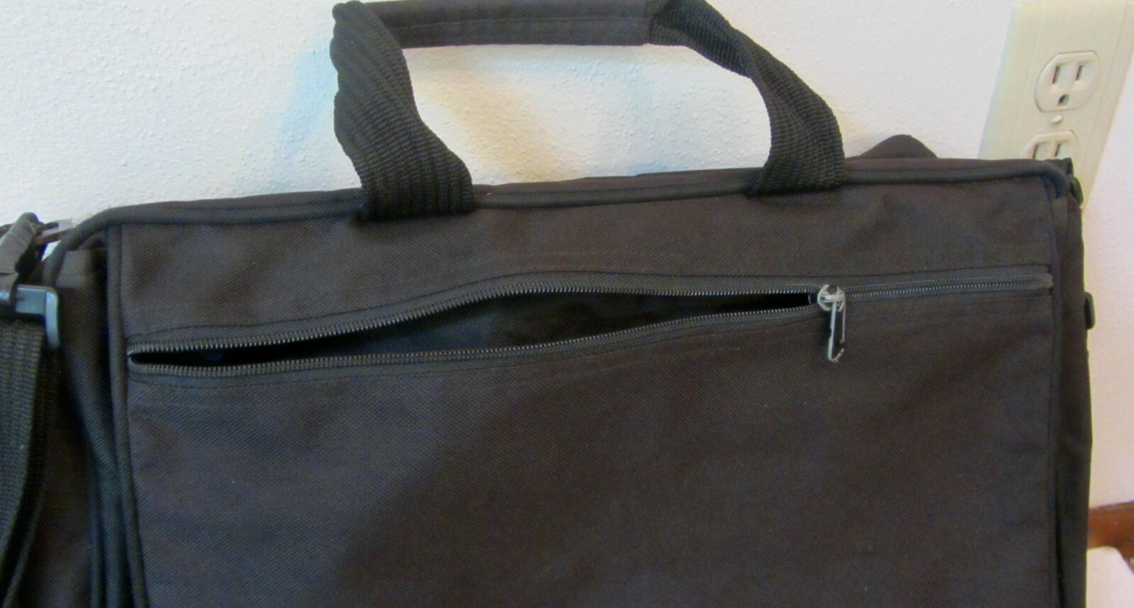 Colorado Black Canvas Laptop Computer BAG Pockets Shoulder Strap 16"