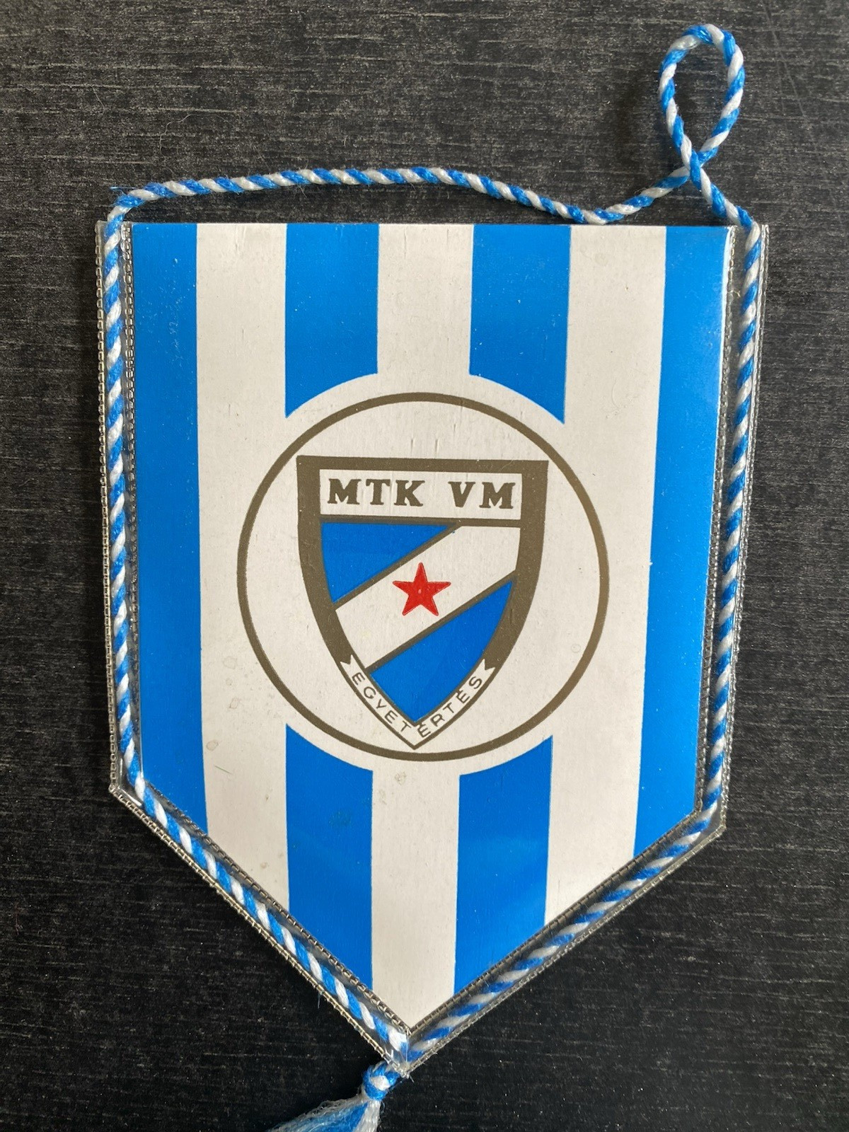 Age Pennant/Banner Mtk VM Budapest With Pompom - Hungary