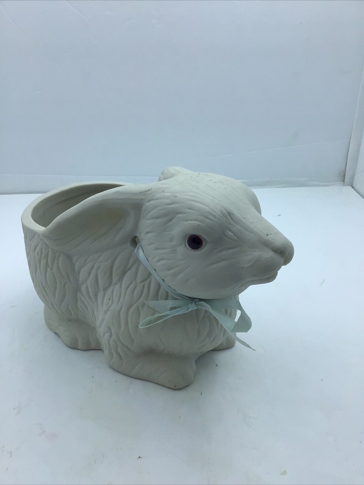 Bisque Ceramic Bunny Rabbit Planter Geerlings Greenhouses  1992