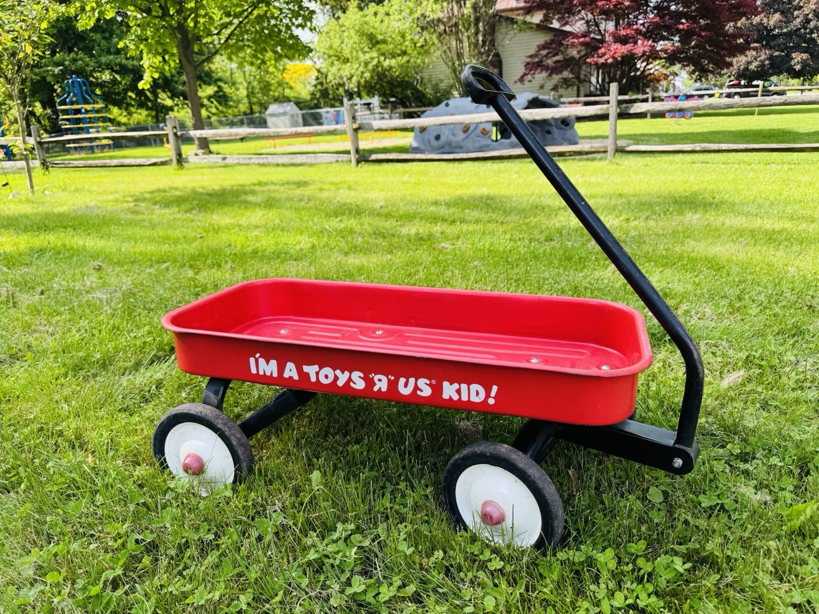 Rare "I'm A Toys R Us Kid"  Vintage Roadmaster Red metal wagon