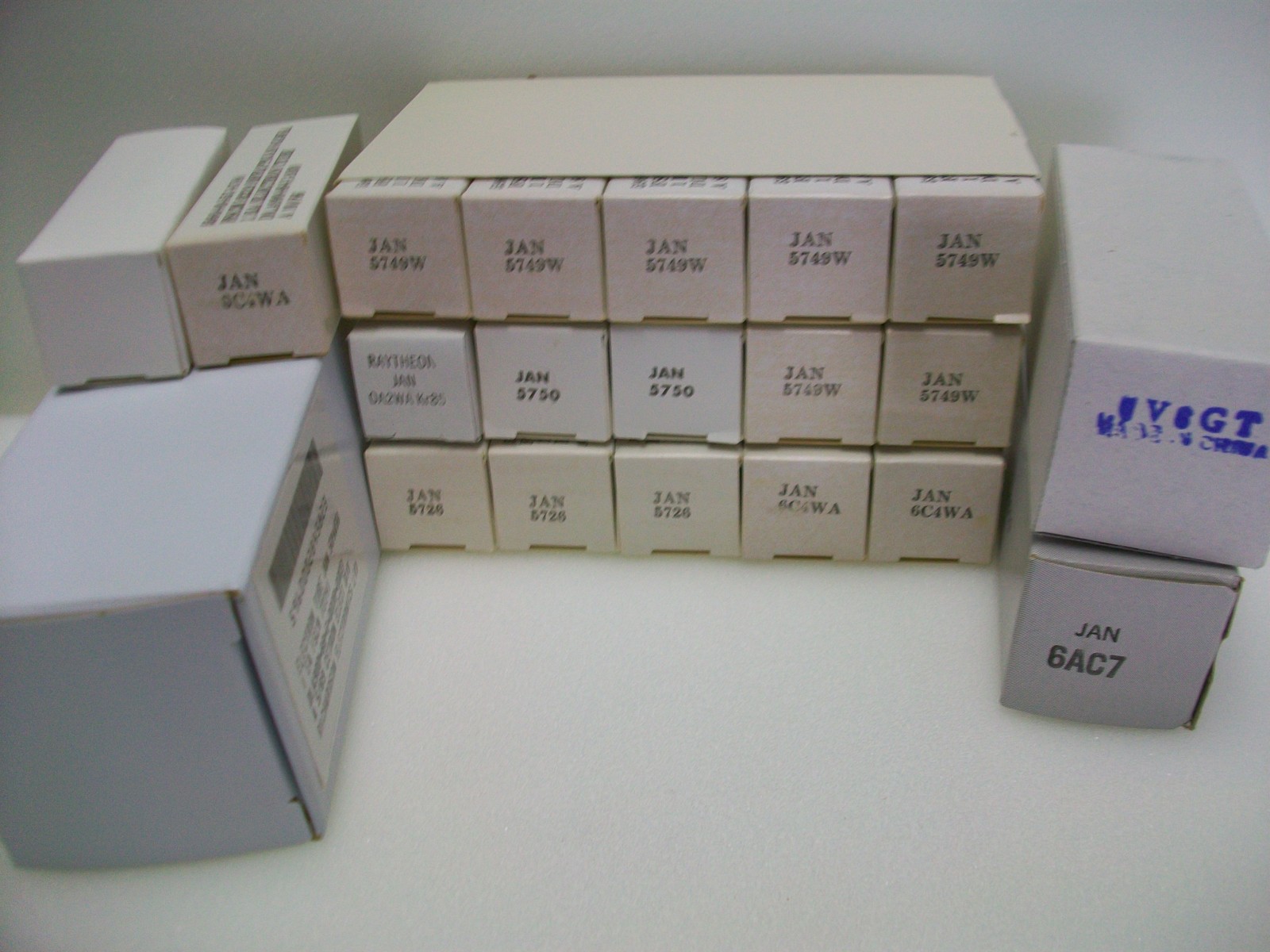 HAMMARLUND  SP-600  TUBE  KIT