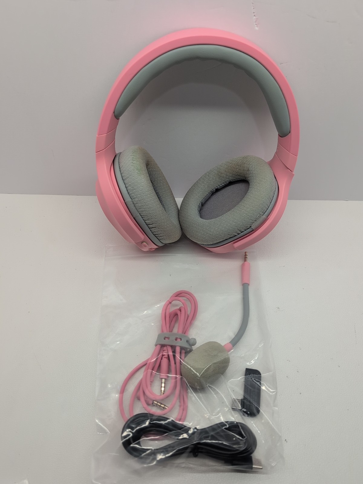 Razer Barracuda Quartz Edition Wireless Bluetooth Gaming Headset- Pink Tested #4