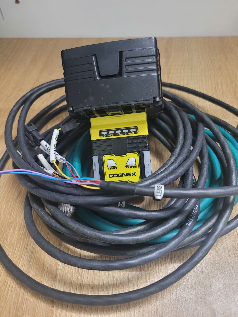 Cognex IS2802M-SC AI camera with cable, tested