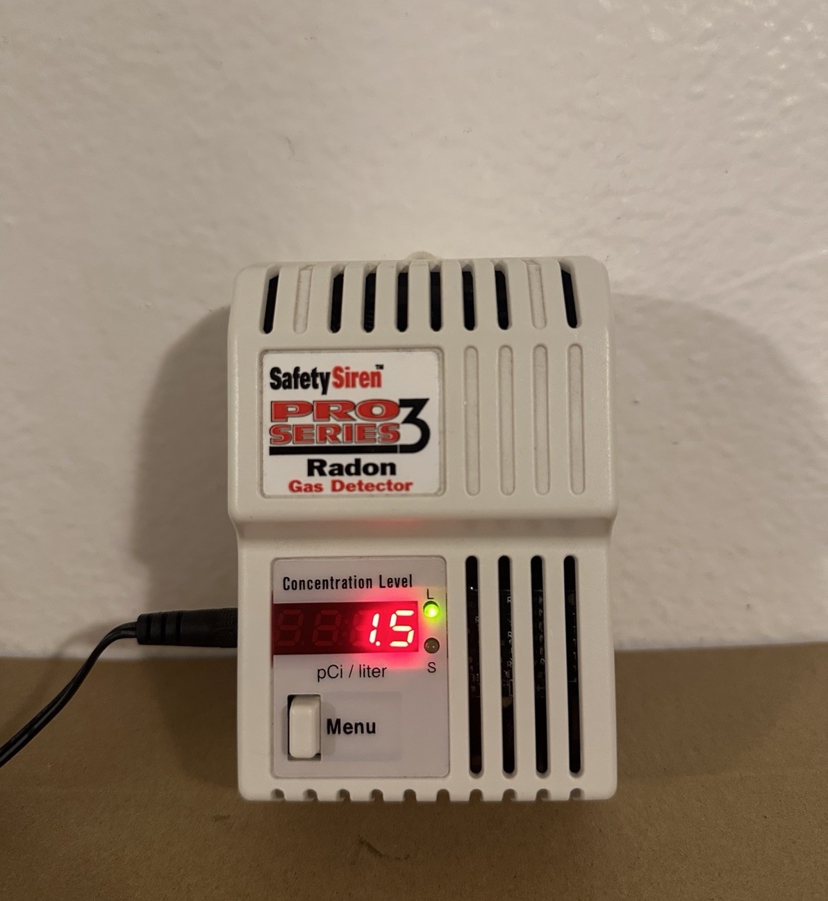 Safety Siren Pro Series 3 Radon Gas Detector HS71512 Fully Functional