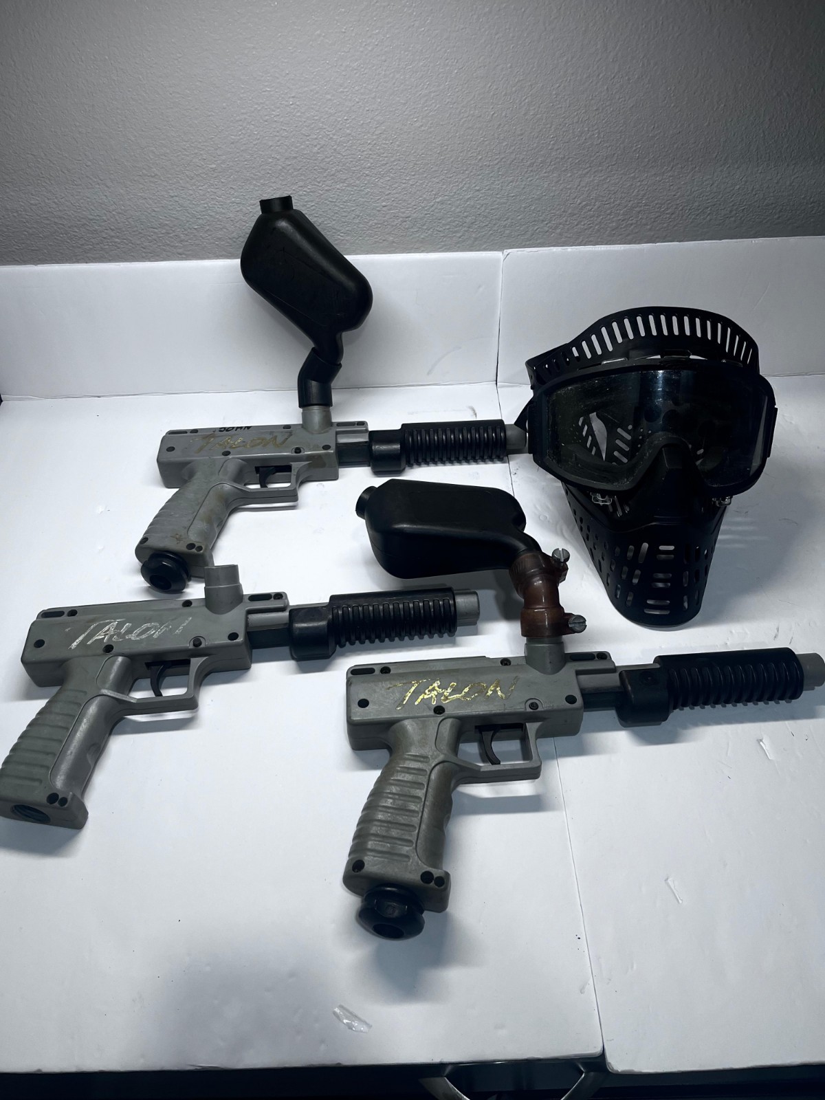 Vintage Brass Eagle Talon Paintball Pistol CO2 Marker & Mask Lot 3 Untested
