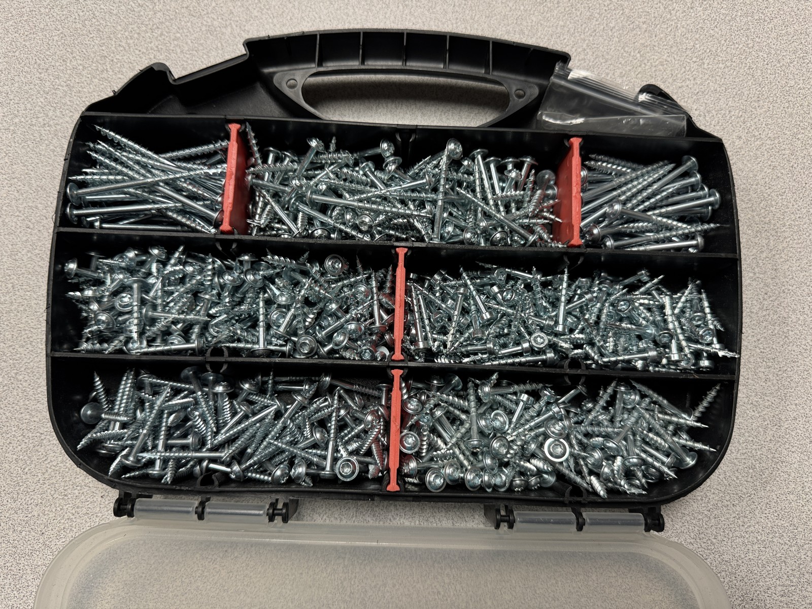 Teach 690 Pcs Decking Screws