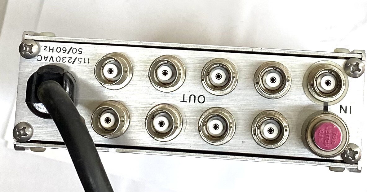 Hedco SVA-302 Hedline Silver 4-channel Audio/Video Equalizer