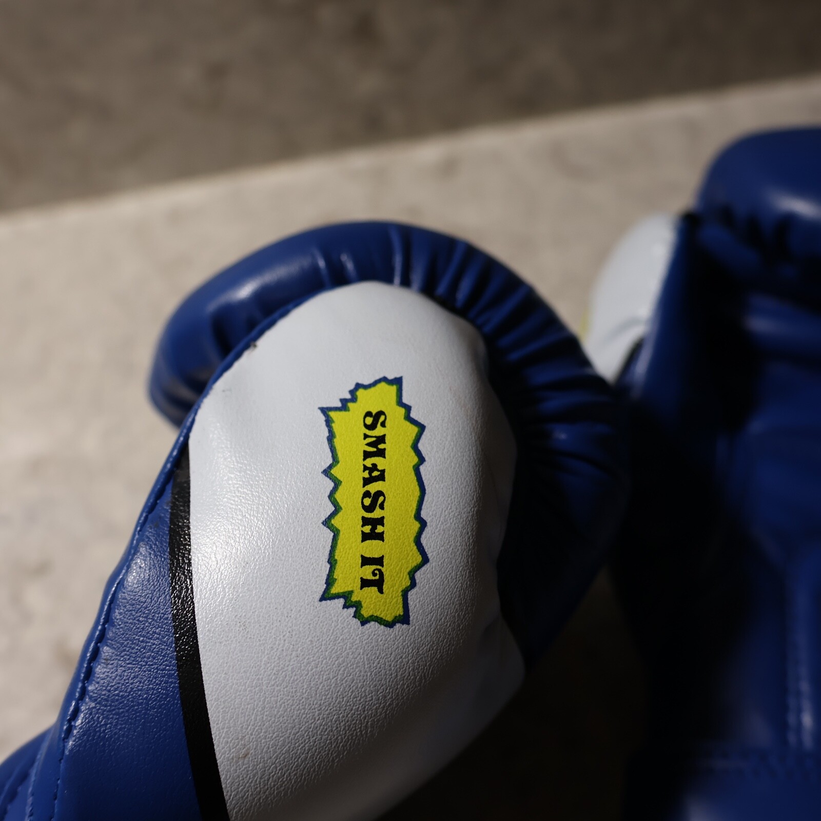 Hawk 6oz boxing gloves