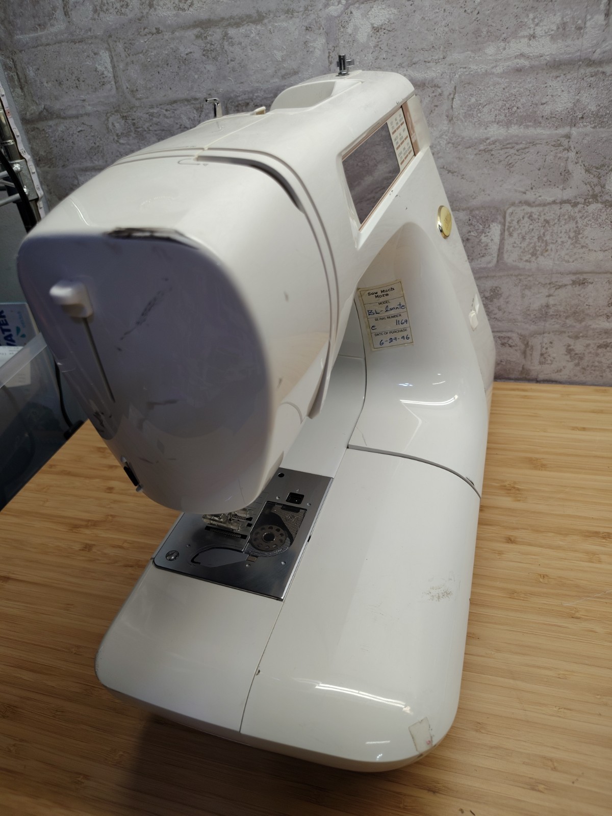Baby Lock ESi-2 Esante Sewing & Embroidery Machine
