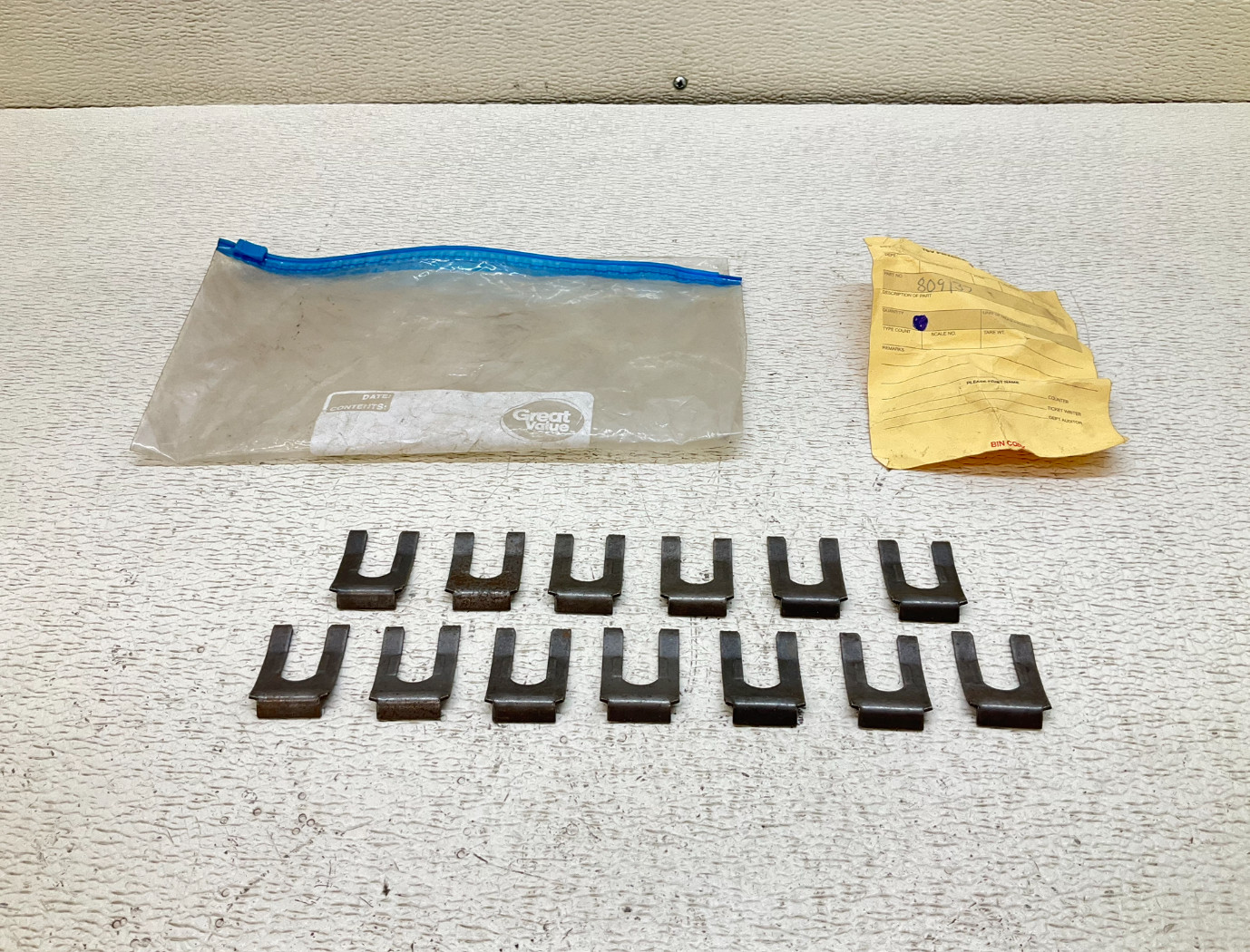 Ezgo 809137 Cush Clip Lot of 13 (TSC)