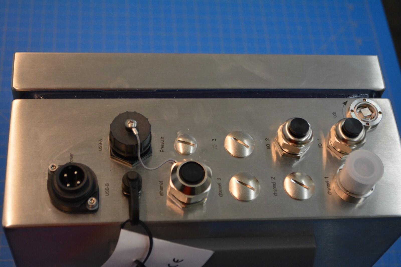 410K/W1C00000/ANALYZER CONTROLLER ORBISPHERE 410 DISSOLVED OXYGEN INSTR/HACH
