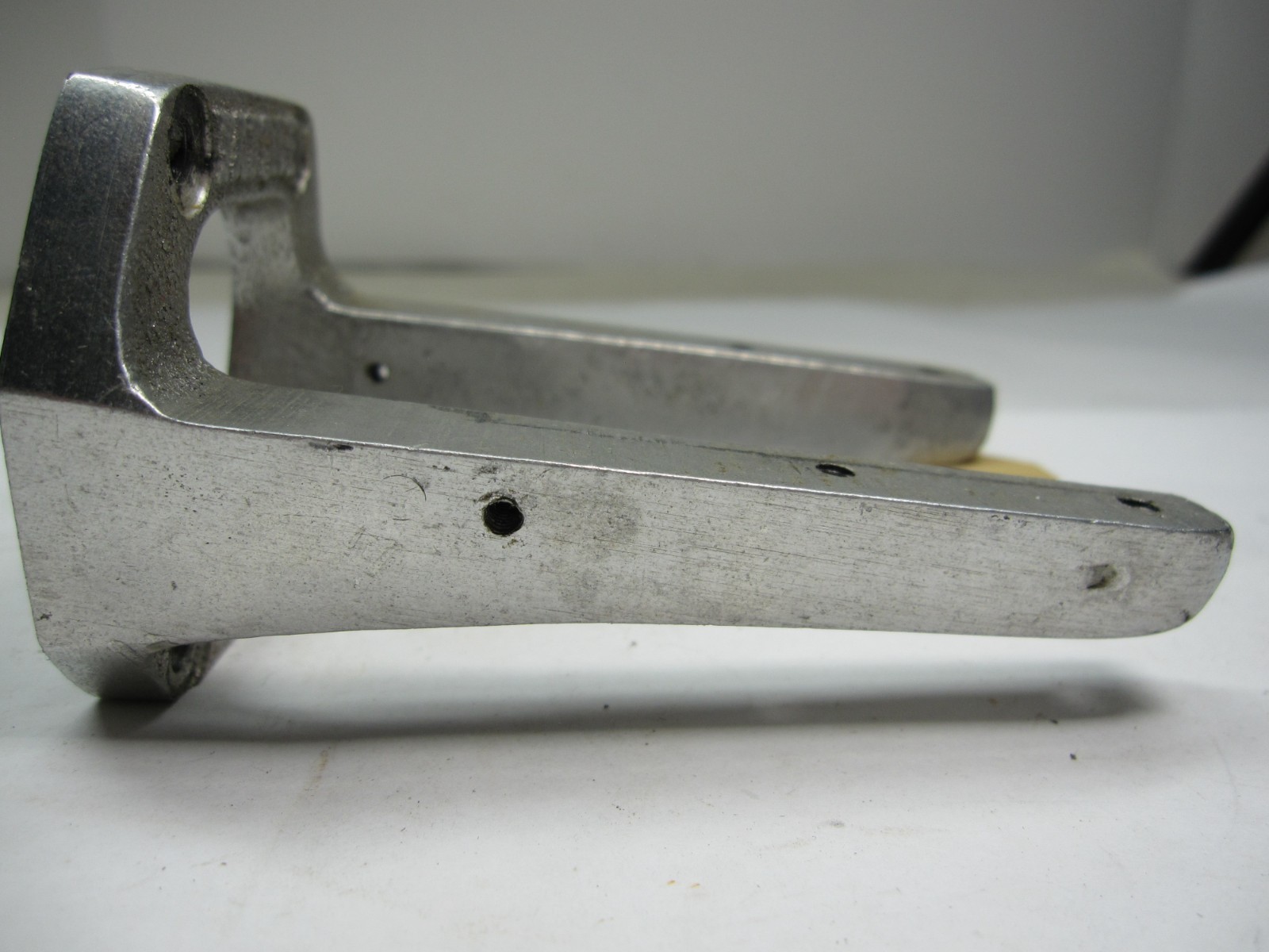 TATONE 4 CYCLE ENGINE MOUNT LENGTH 3 3/4" x 2 1/2" WIDTH ARMS !