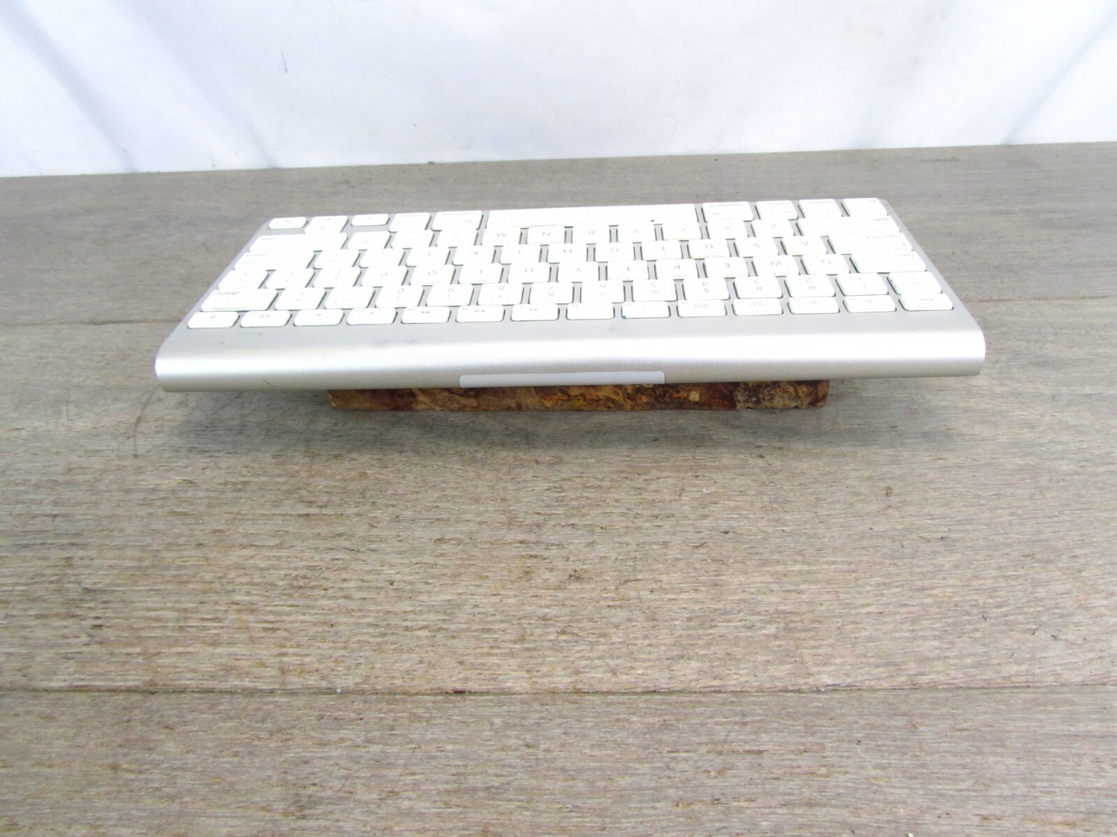 GENUINE Apple Wireless Bluetooth Keyboard A1314 TESTED