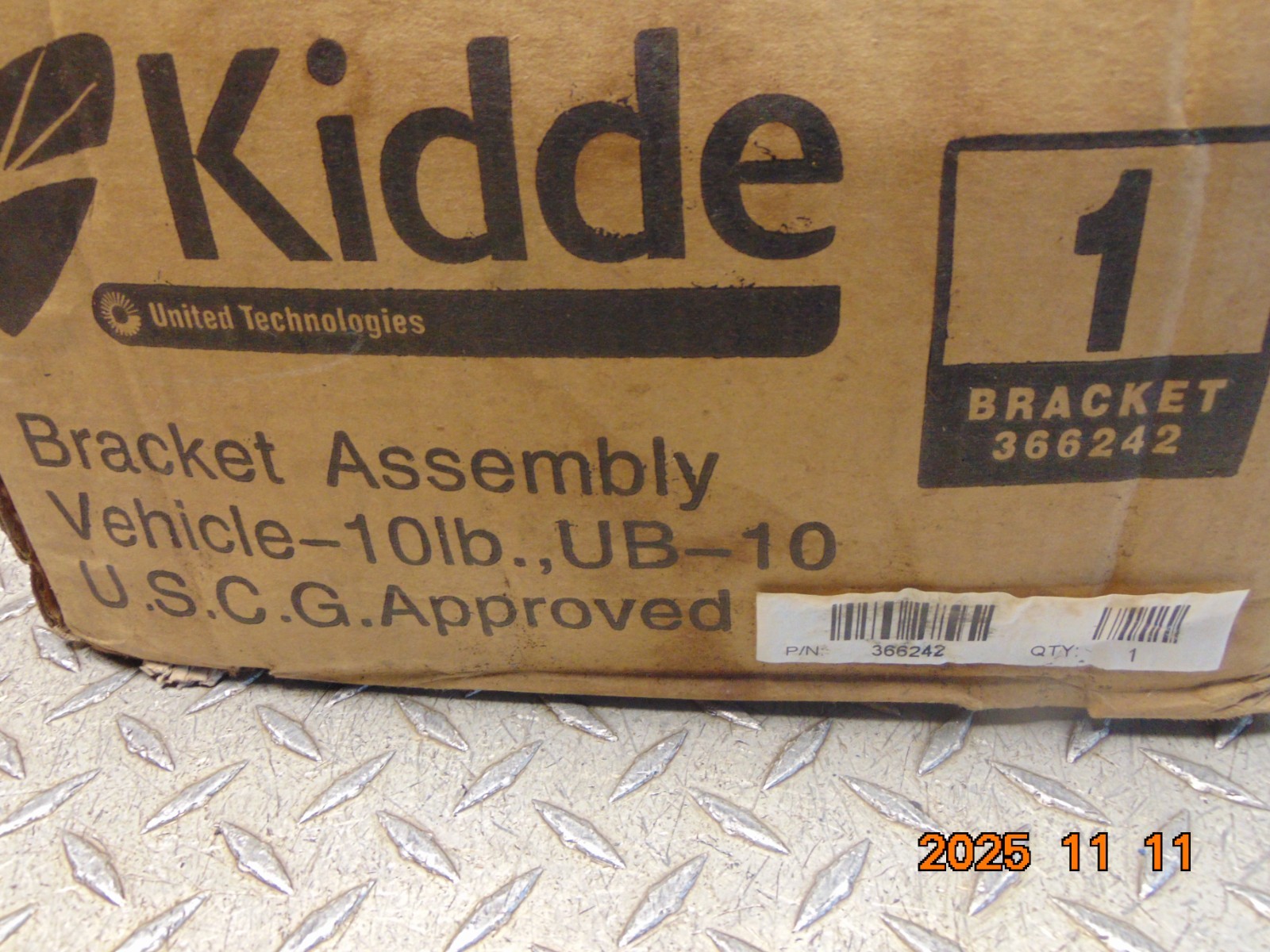 KIDDE 5T909 BRACKET ASSEMBLY 366242