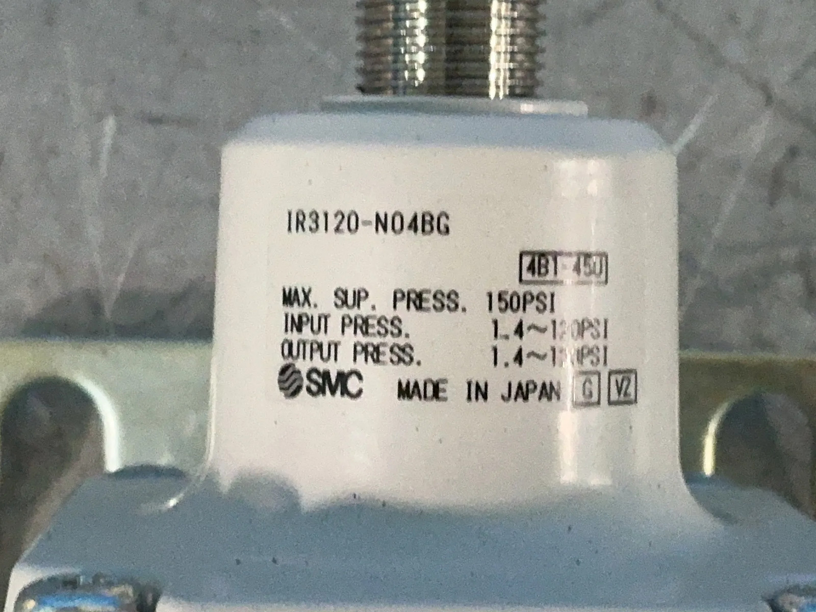 SMC PNEUMATIC REGULATOR IR3120-N04BG