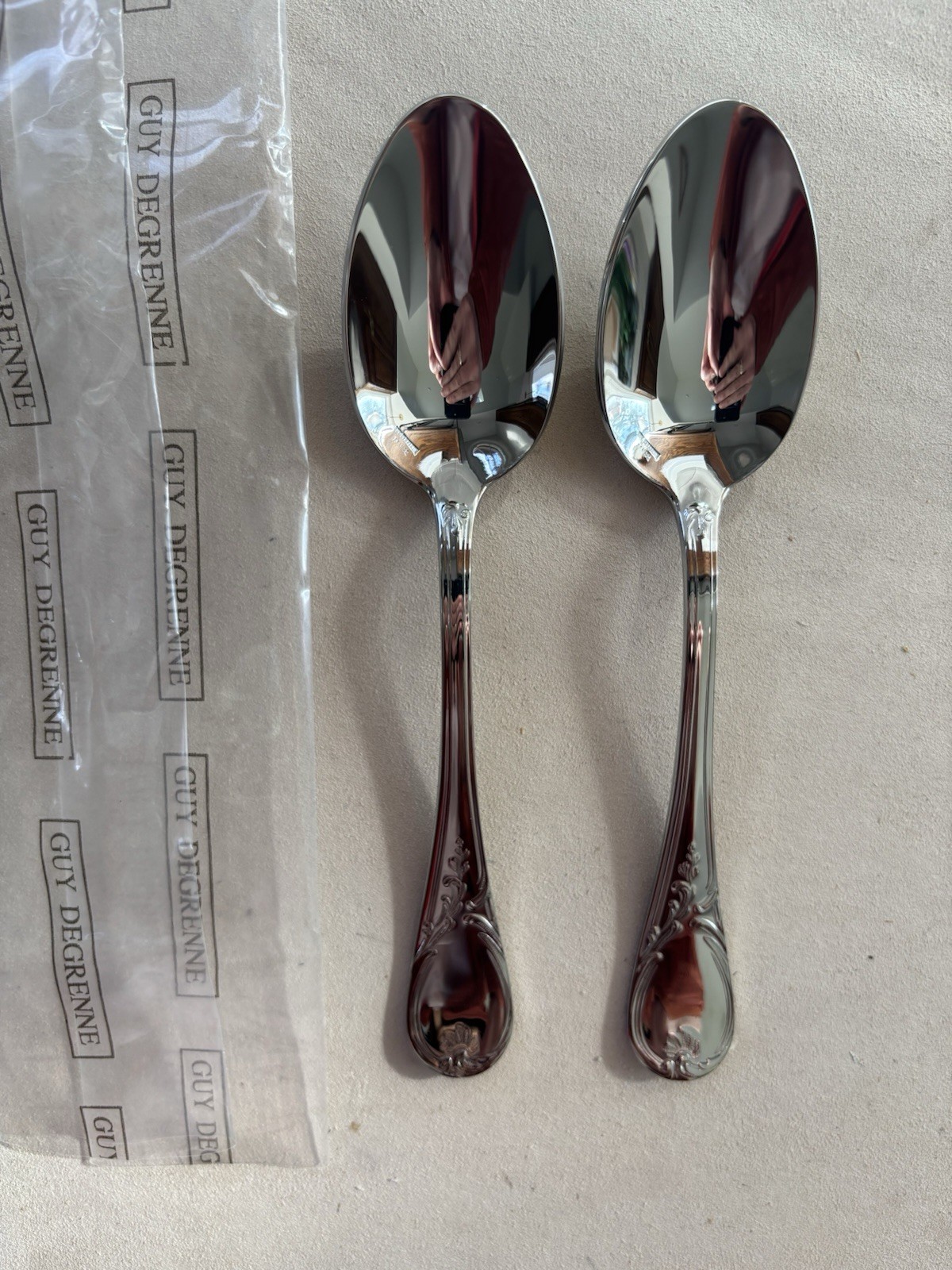 Guy Degrenne - VILLANDRY-MARQUISE - lot of 2 place/oval soup spoons NEW