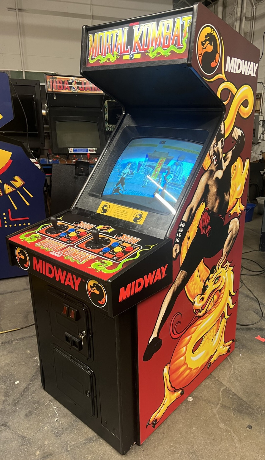 MORTAL KOMBAT ARCADE MACHINE by MIDWAY 1992