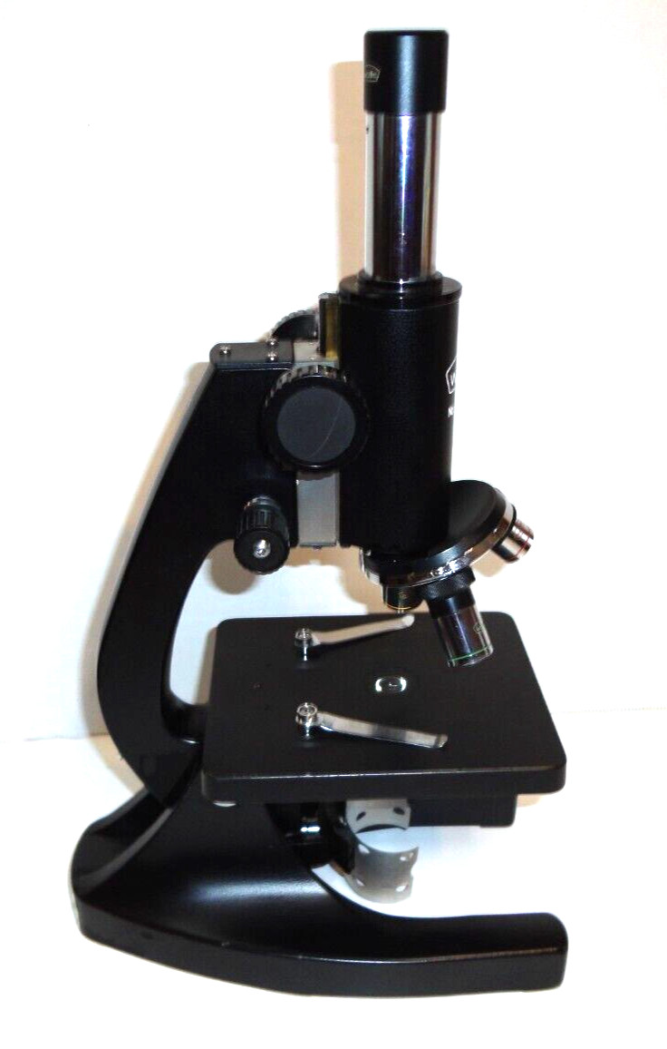 Vtg. Wolfe Microscope, No. 912209, 3 Objective Lenses 4 ,10, 45 W/working Light