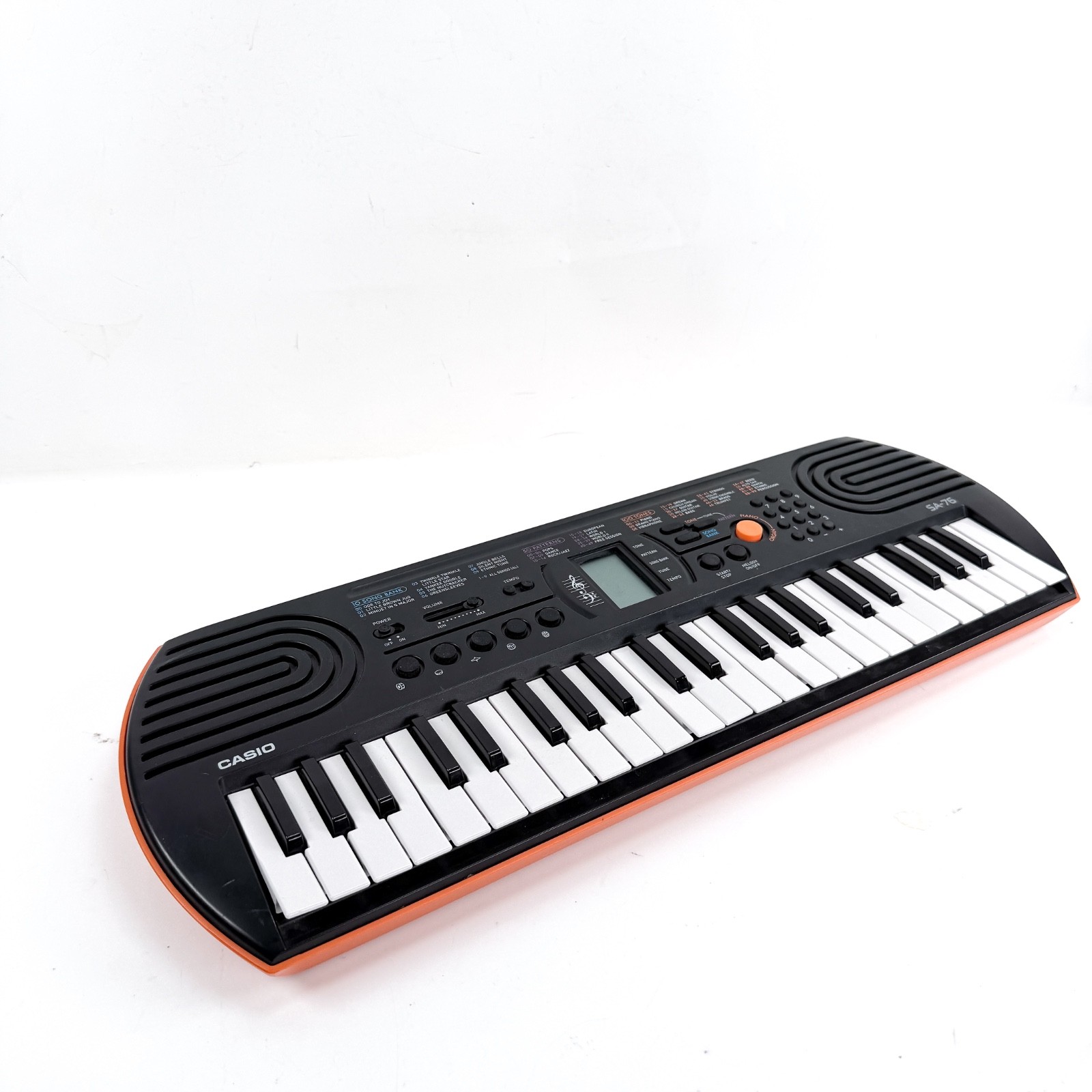 Casio SA-76 44-Key Mini Electronic Keyboard with 100 Tones 50 Rhythms - Works!