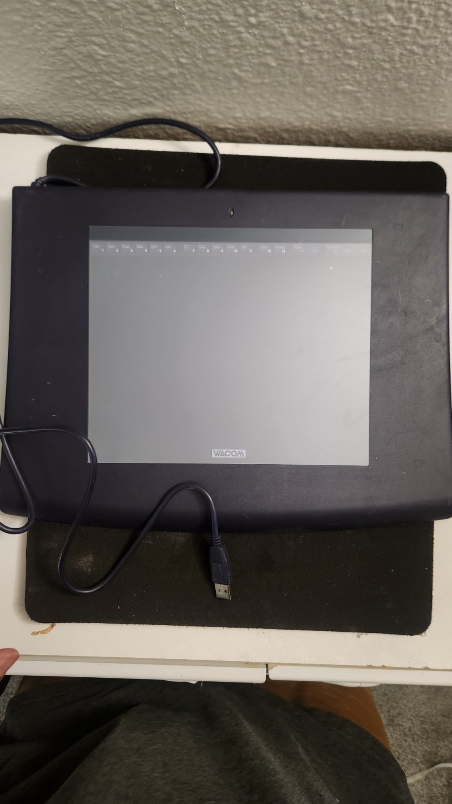 WACOM Intuos 2 XD-0912-U Digital Graphics Drawing Tablet 9"x12" w/USB Cable,