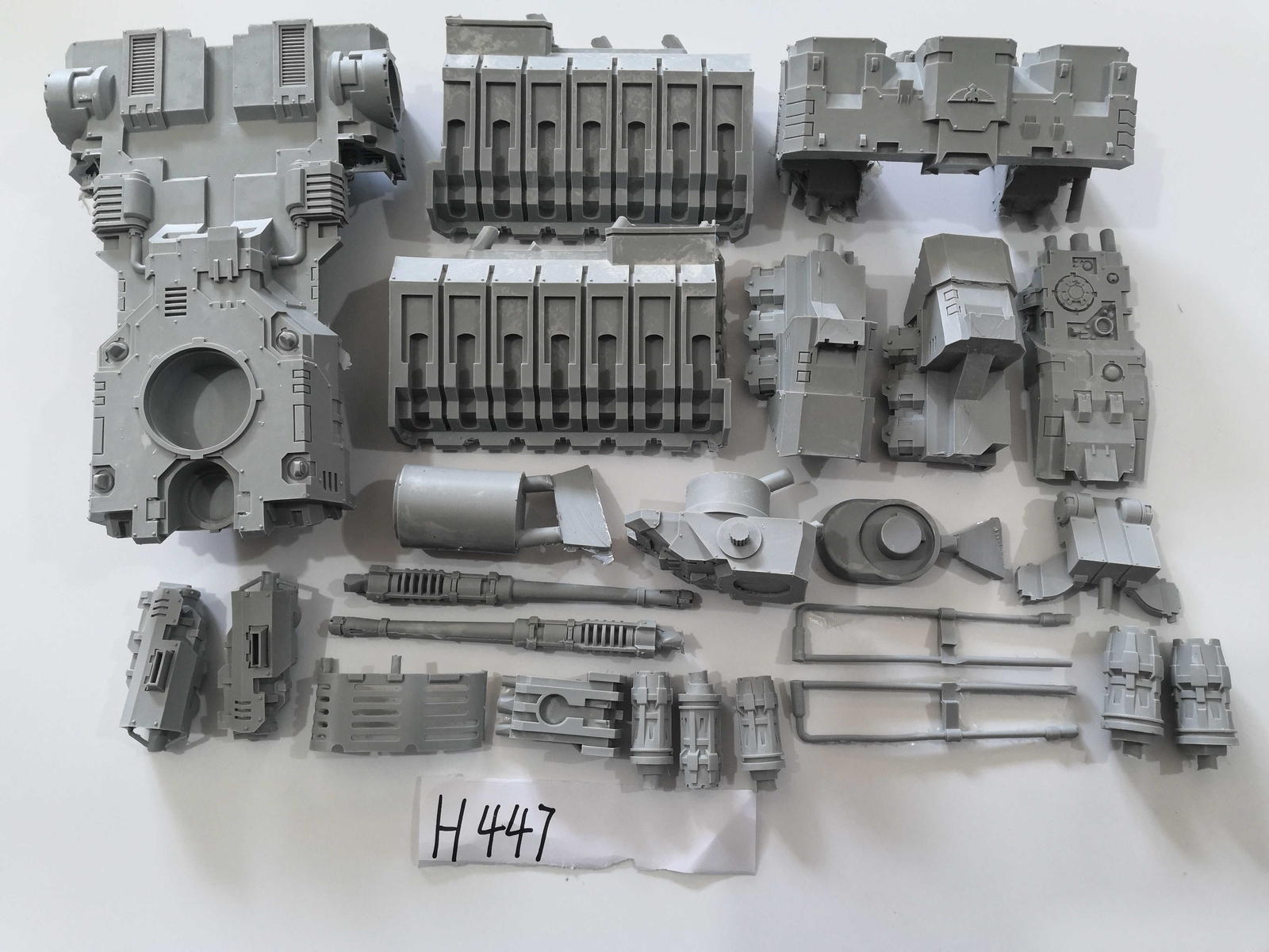 Best-selling Primaris Space Marines Astraeus Super-Heavy Tank SS