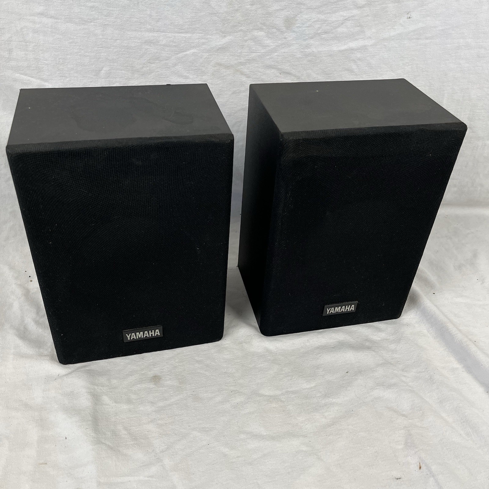 Yamaha NS-A76 Bookshelf Speakers Black PAIR NS-AP100 system 60 Watt