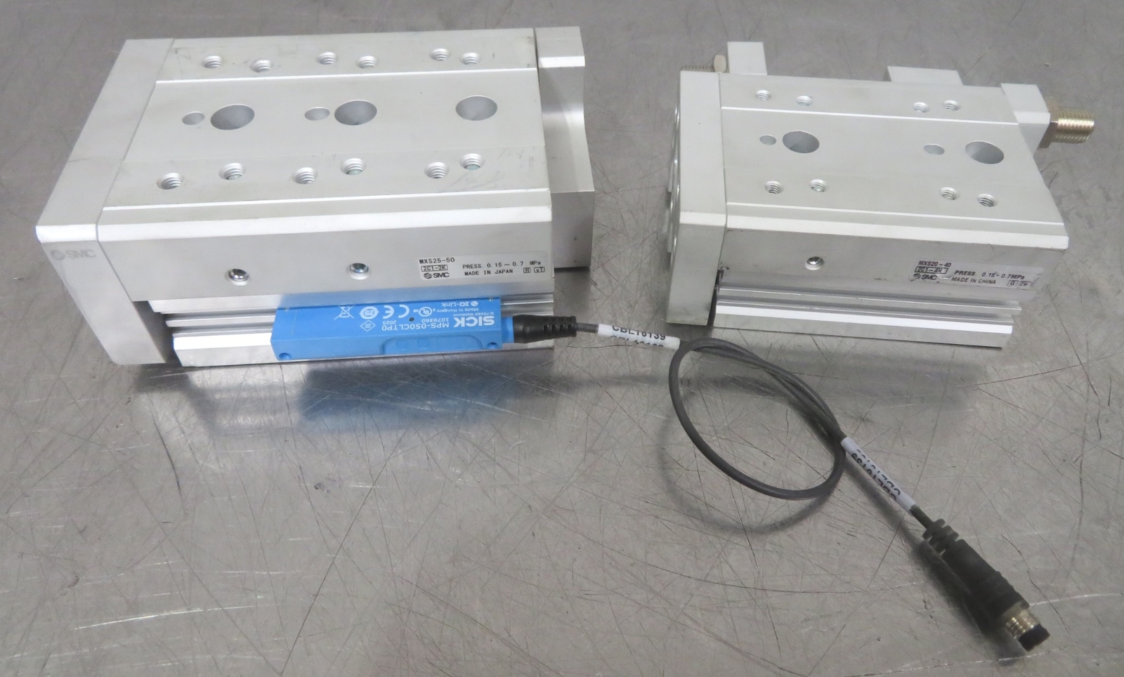 C198410 Lot 2 SMC Air Slide Table MSX25-50 + MSX20-40