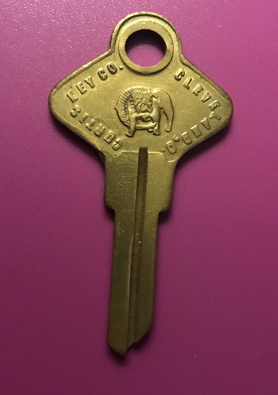 Vintage  Curtis Key Blank CO11 Cleveland Ohio Bulldog Logo New Old Stock    [kb2