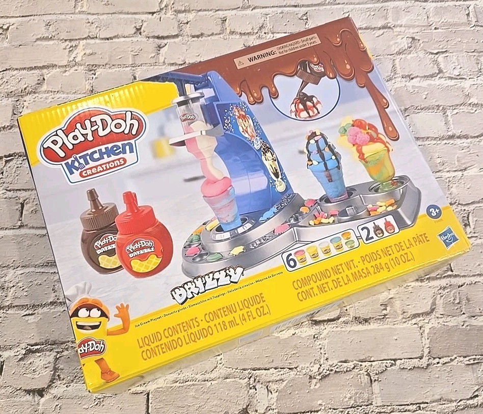 Play-Doh Kitchen Creations Drizzy Ice Cream Kitchen Playset, New-Sealed, (101)
