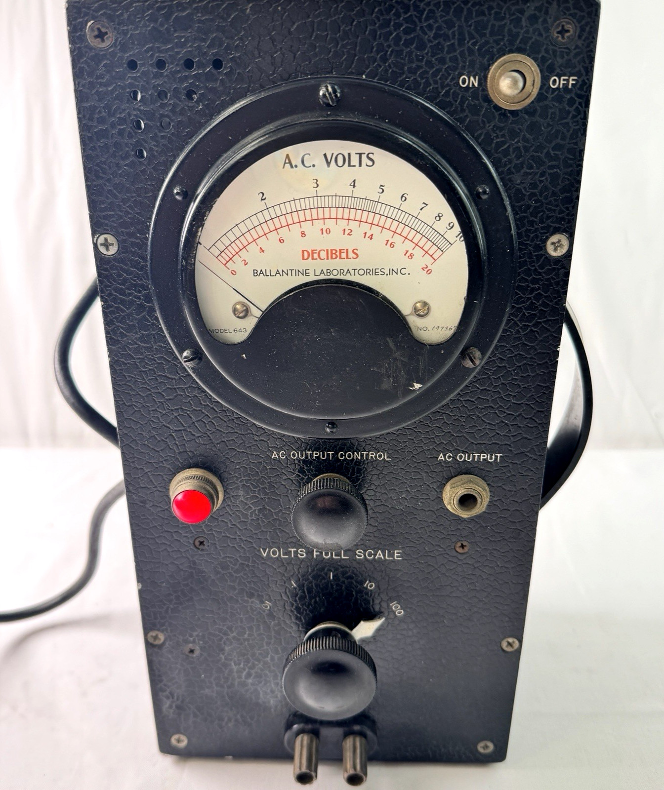 Vintage Ballantine Voltmeter Model 300 1 Millivolt to 100 Volts 10-150000 cps