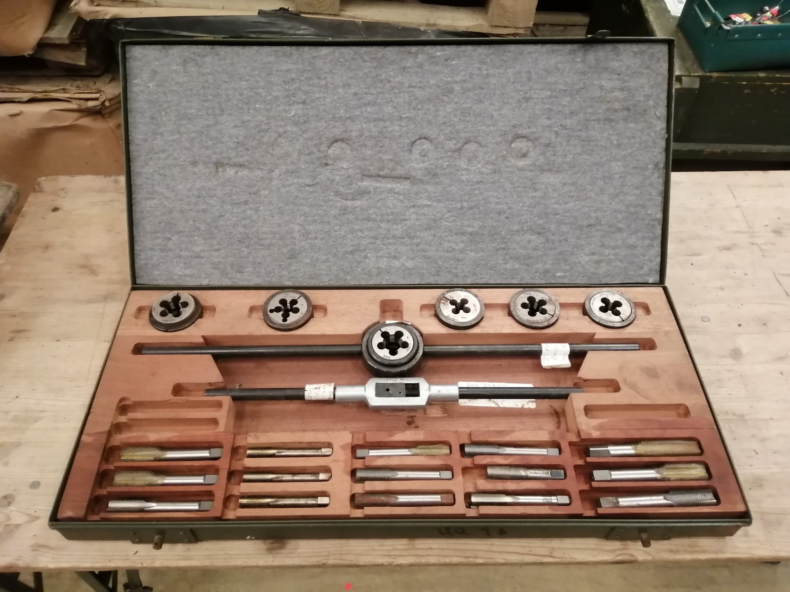 British Army Tap And Die Set Military Surplus Mechanics Repairs Antique