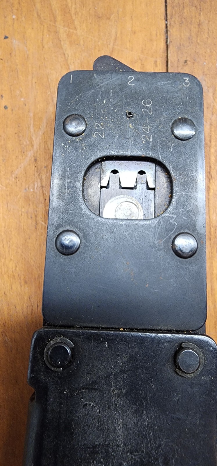 AMP 90328-1 HAND CRIMPING TOOL 22, 24-26