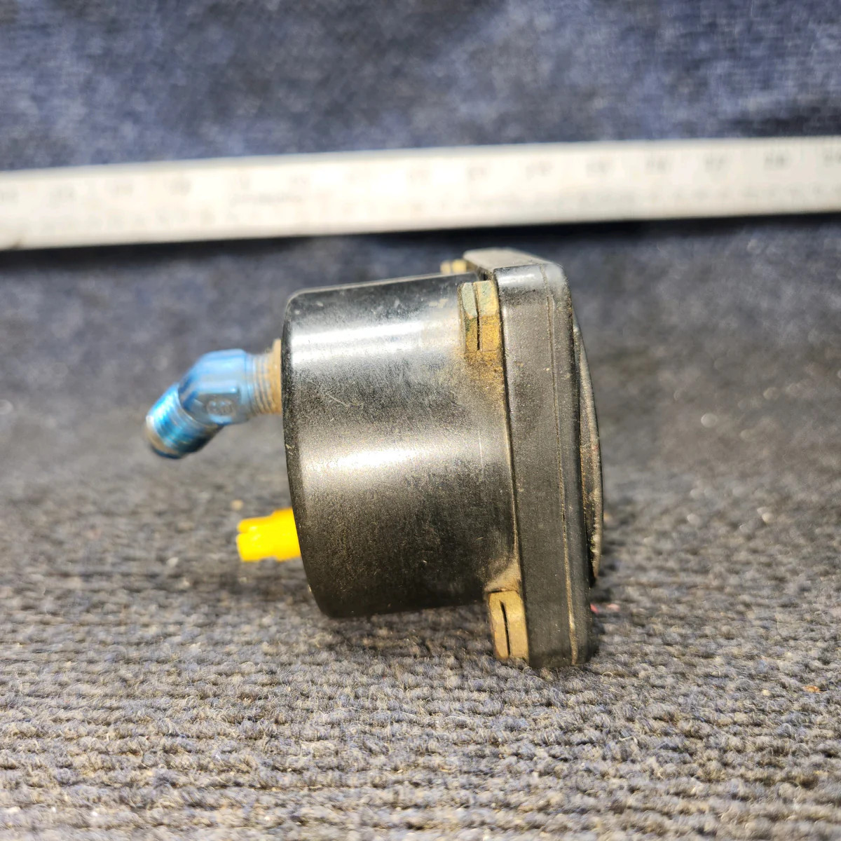 22-880-03 | Garwin | Beechcraft 35-33 | Suction Indicator