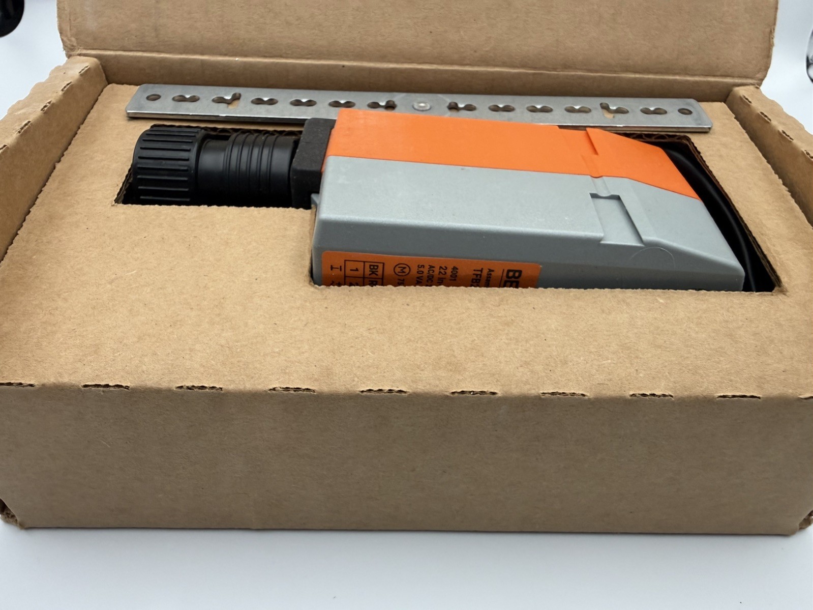 Belimo TFB24-S AC/DC 24V Spring Return Auxiliary Switch - Orange New