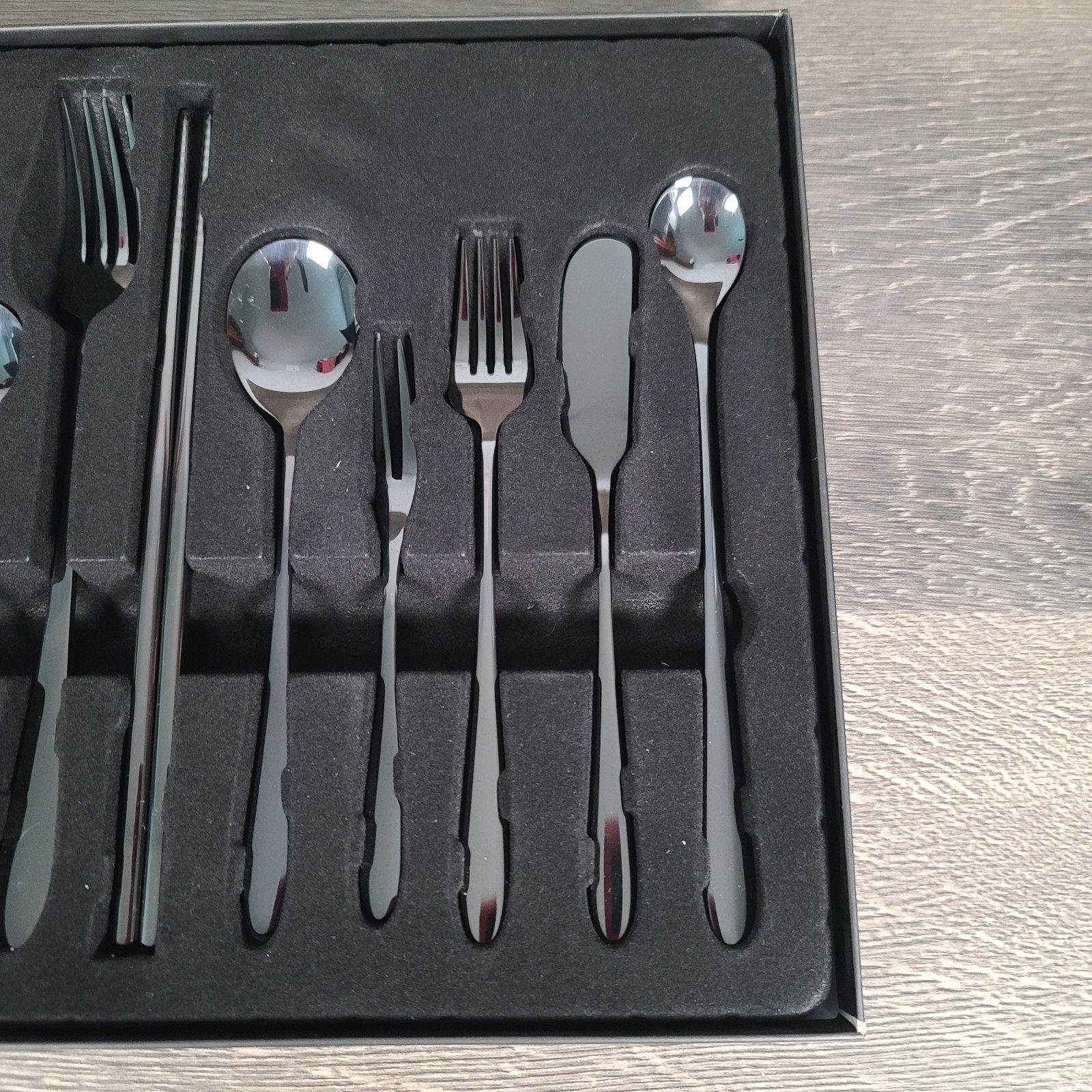 New Open Box Black Stainless Steel Series 11pc Flatware Set Modern Cutlery